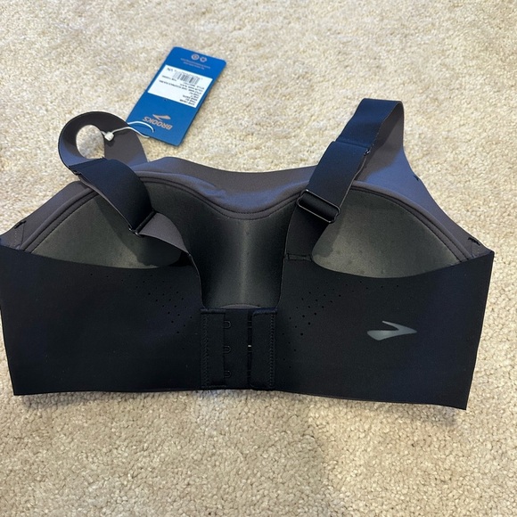 Brooks Dare Scoopback Run Bra black 32A/B NWT - Picture 3 of 3